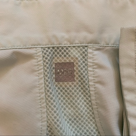 MEC Windbreaker - Picture 8 of 10